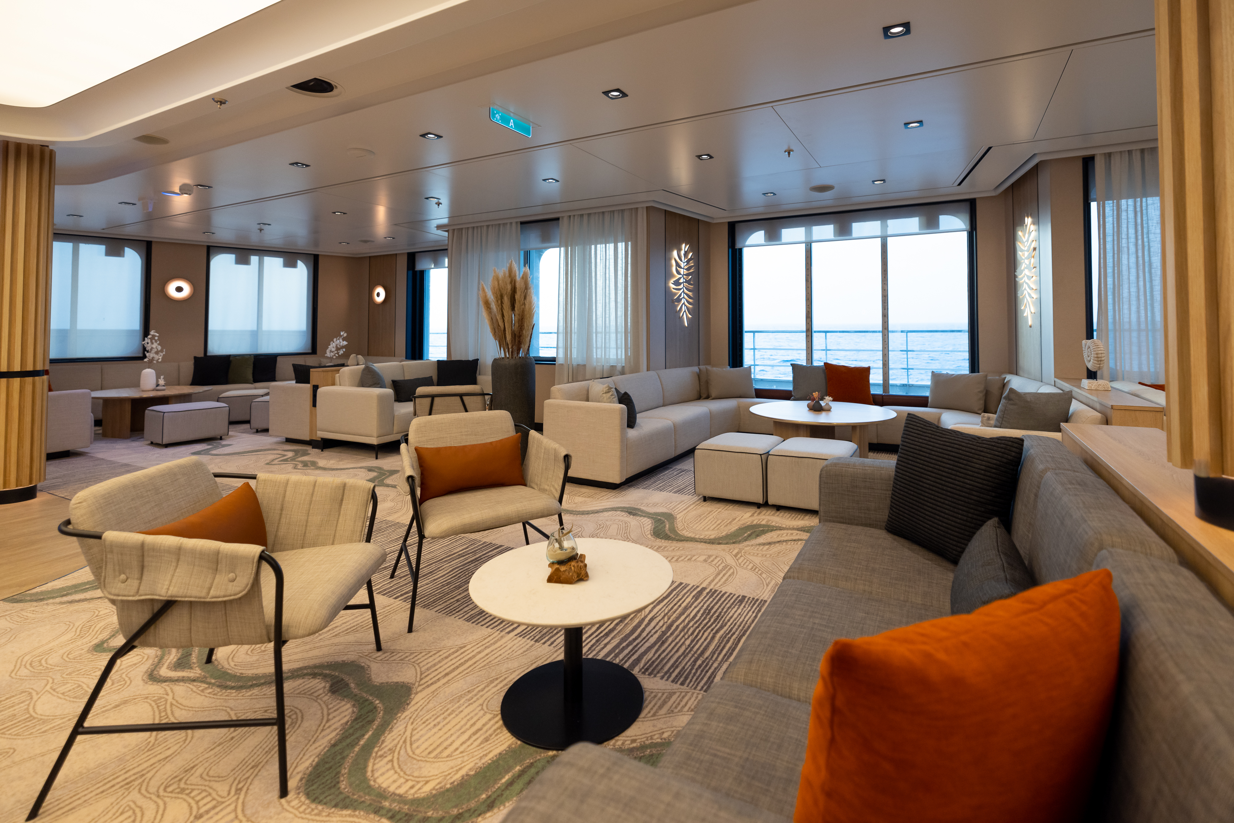 The Observation Lounge on SH Minerva